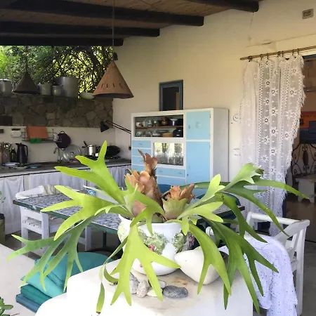 Al Salvatore Di Panzió Lipari