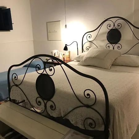 Al Salvatore Di 利帕里