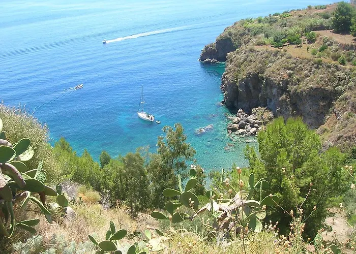 Al Salvatore Di Lipari (Isola Lipari)