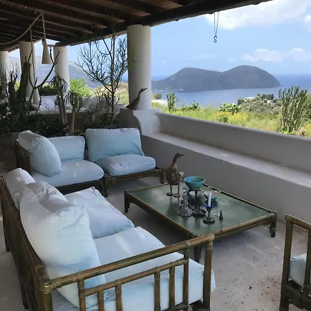 Al Salvatore Di ליפארי