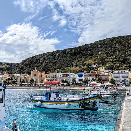 Bed & Breakfast Al Salvatore Di 4*